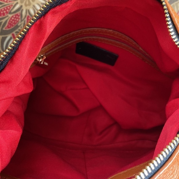 Valentina Tradizione Italiana Convertible Orange Bag/Backpack - Picture 8 of 12